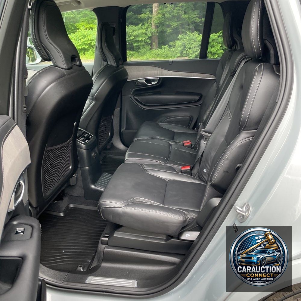 2024 Volvo XC90 T8 - Ultimate PHEV