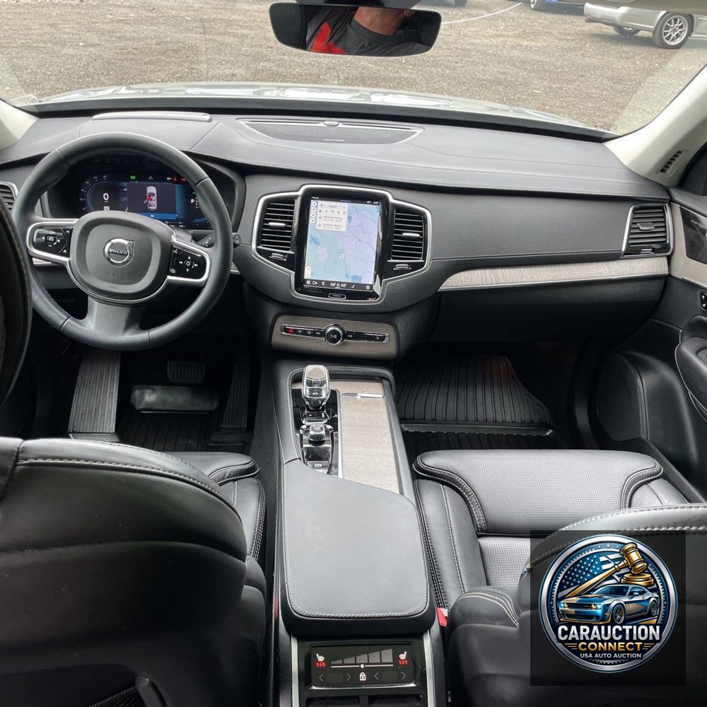 2024 Volvo XC90 T8 - Ultimate PHEV