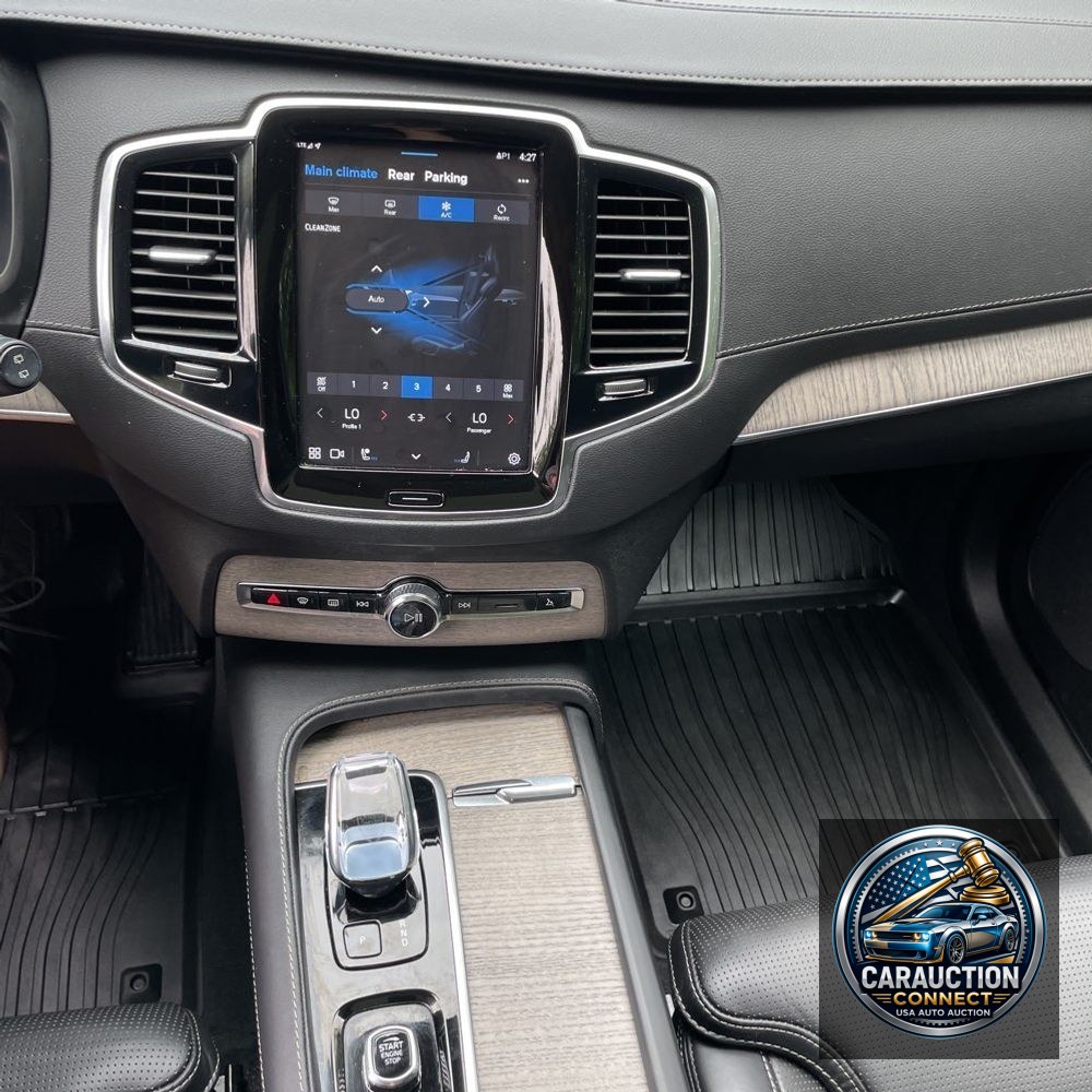 2024 Volvo XC90 T8 - Ultimate PHEV
