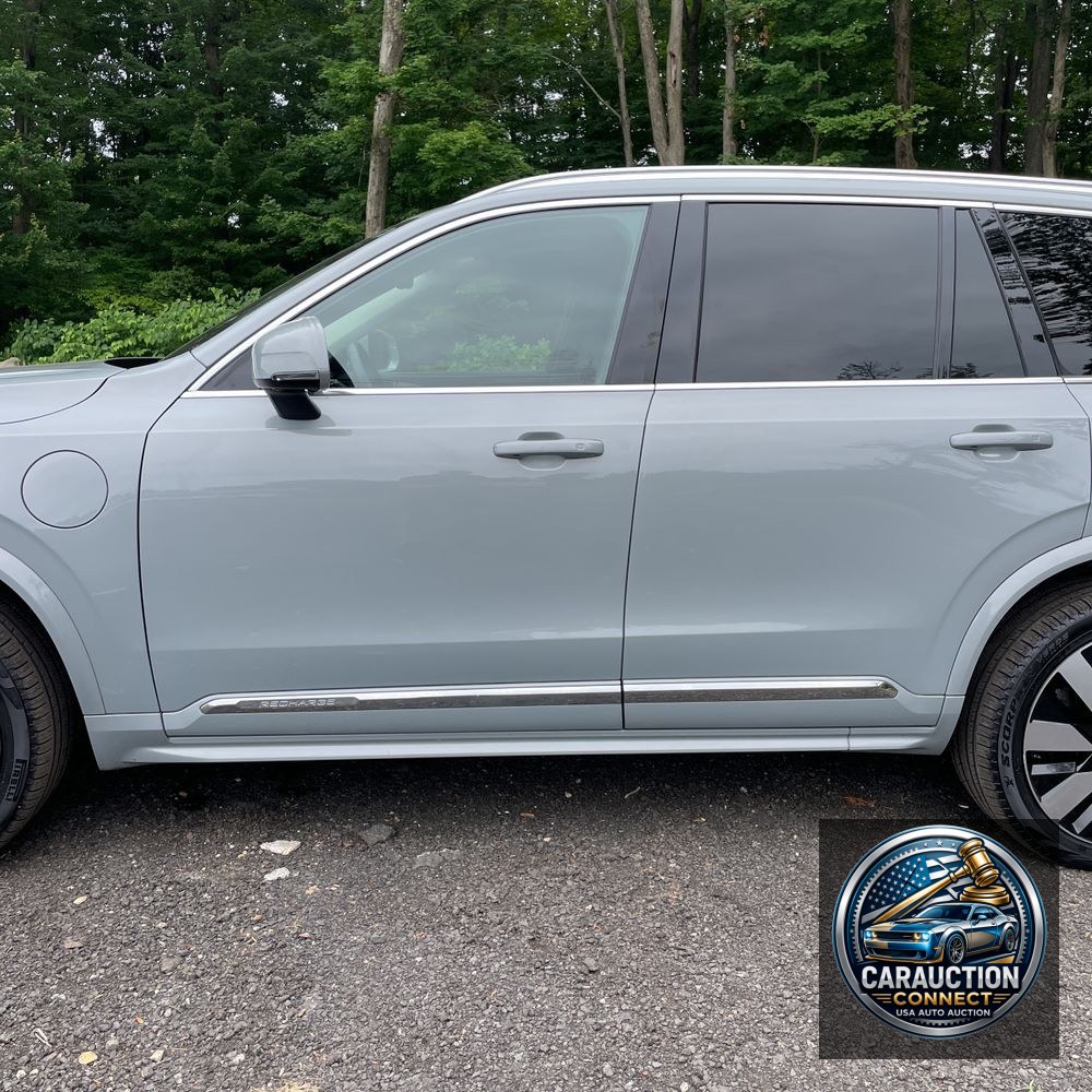 2024 Volvo XC90 T8 - Ultimate PHEV