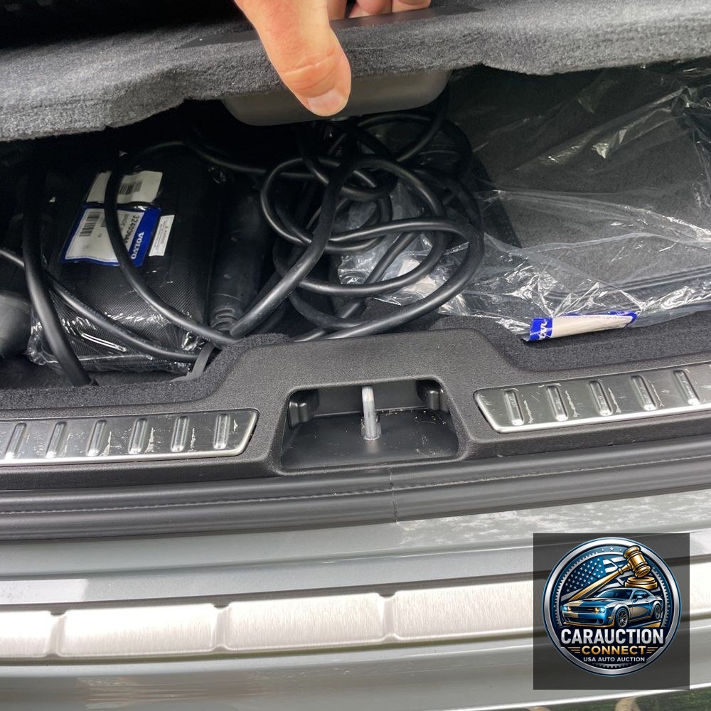 2024 Volvo XC90 T8 - Ultimate PHEV