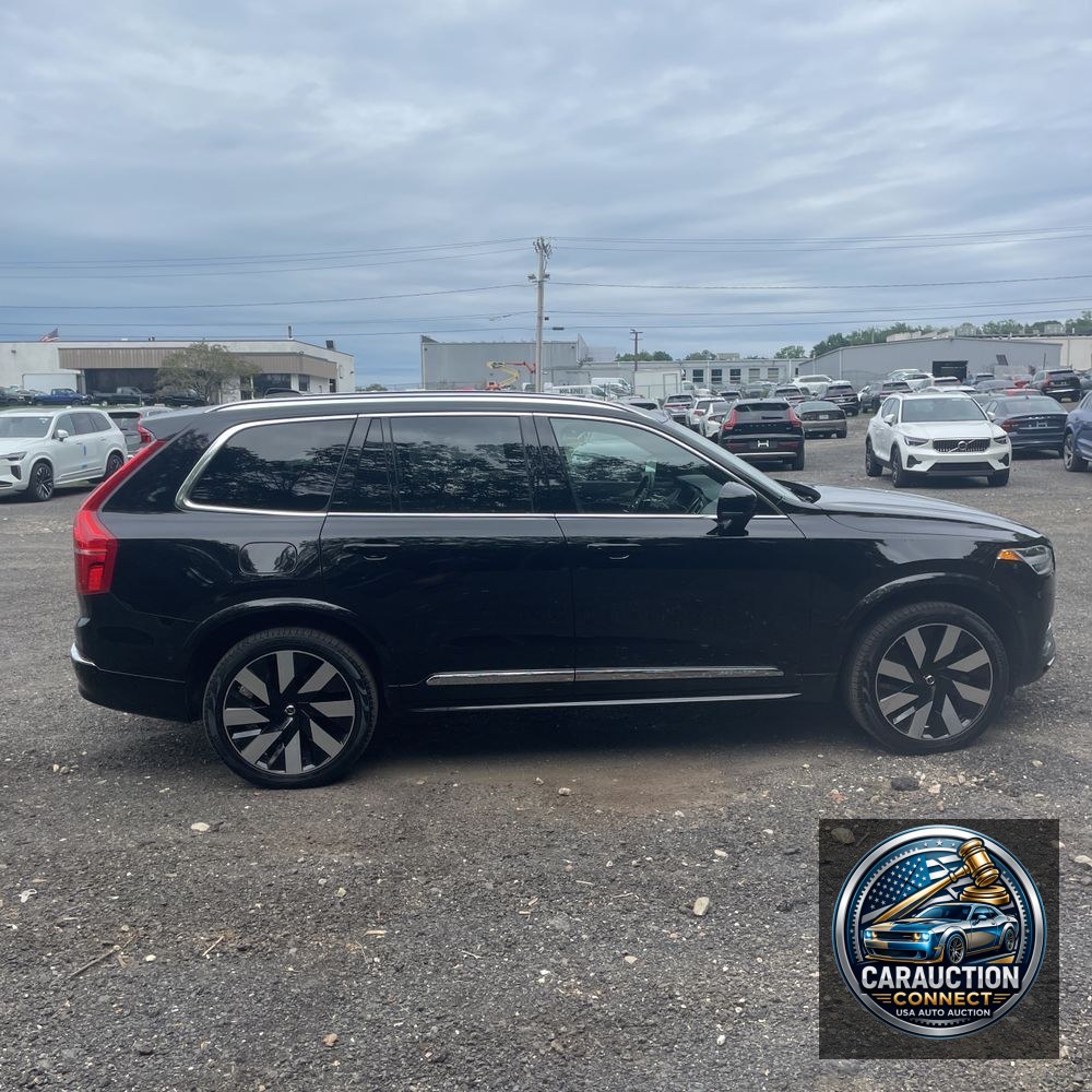 2024 Volvo XC90 T8 - Ultimate PHEV