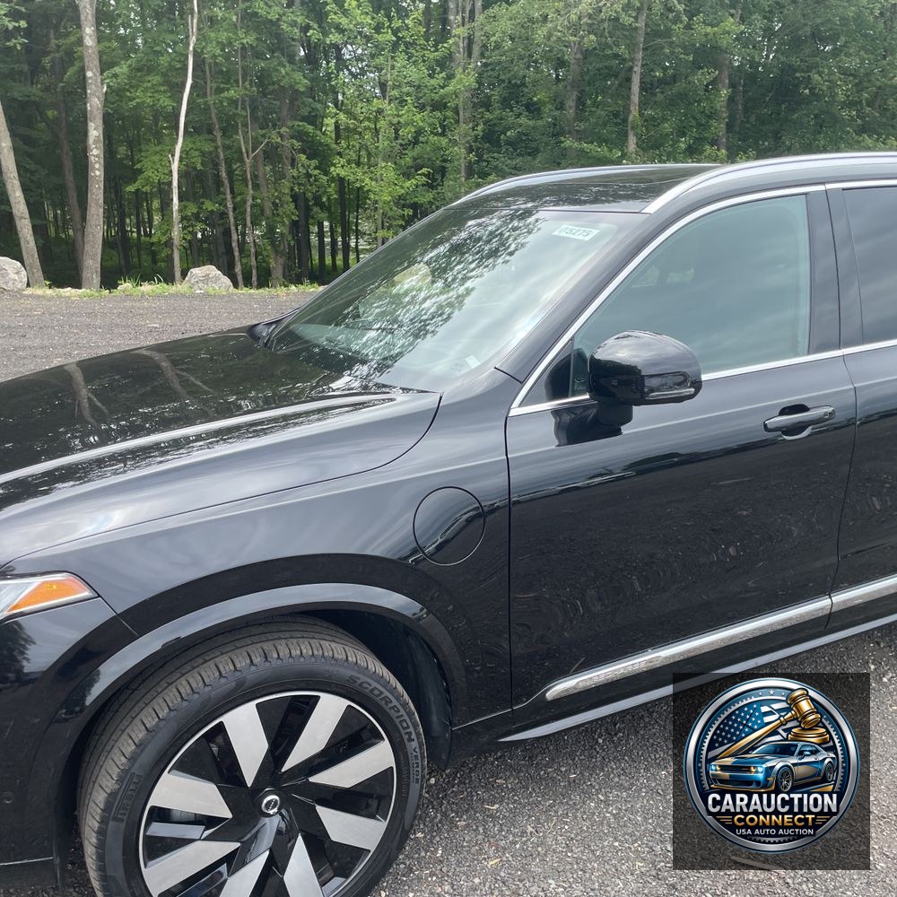 2024 Volvo XC90 T8 - Ultimate PHEV