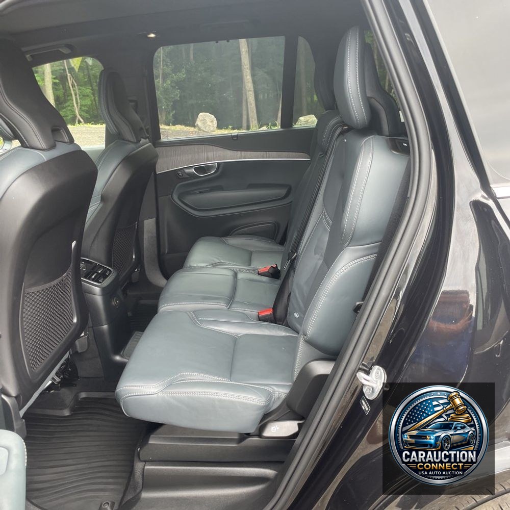 2024 Volvo XC90 T8 - Ultimate PHEV
