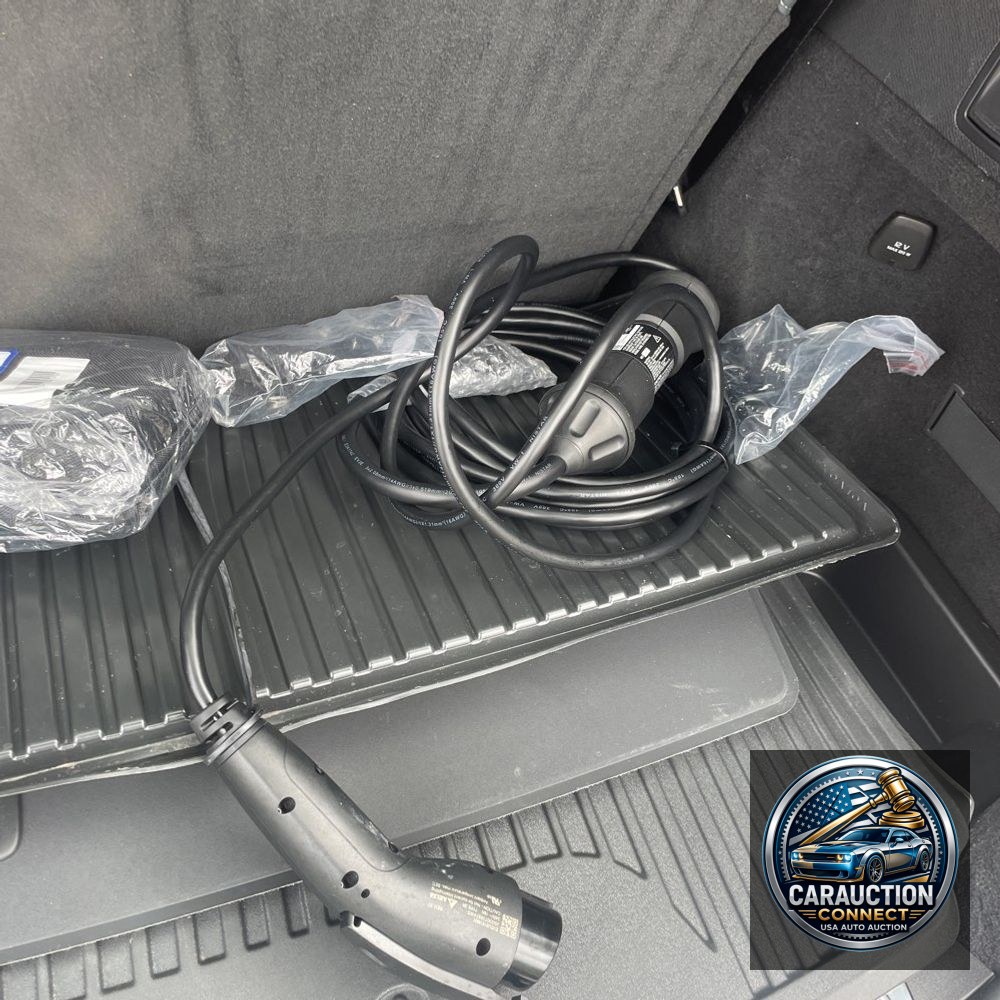 2024 Volvo XC90 T8 - Ultimate PHEV