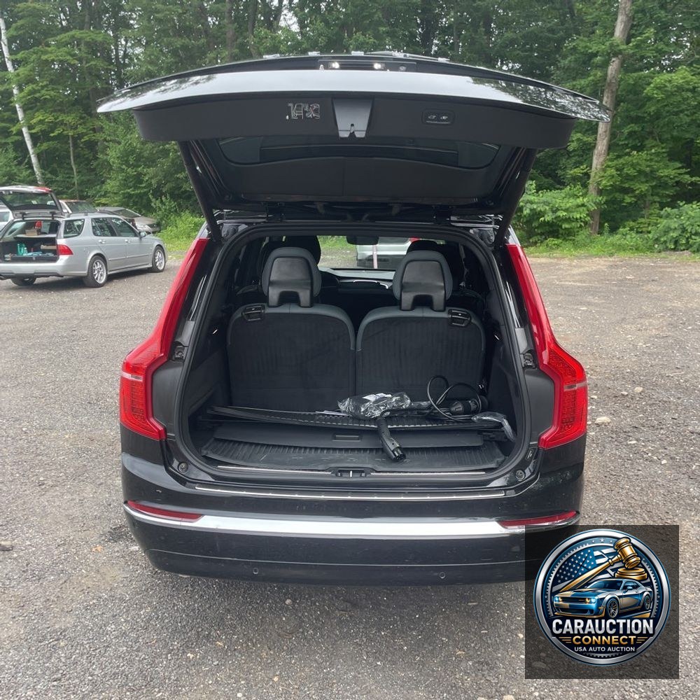 2024 Volvo XC90 T8 - Ultimate PHEV