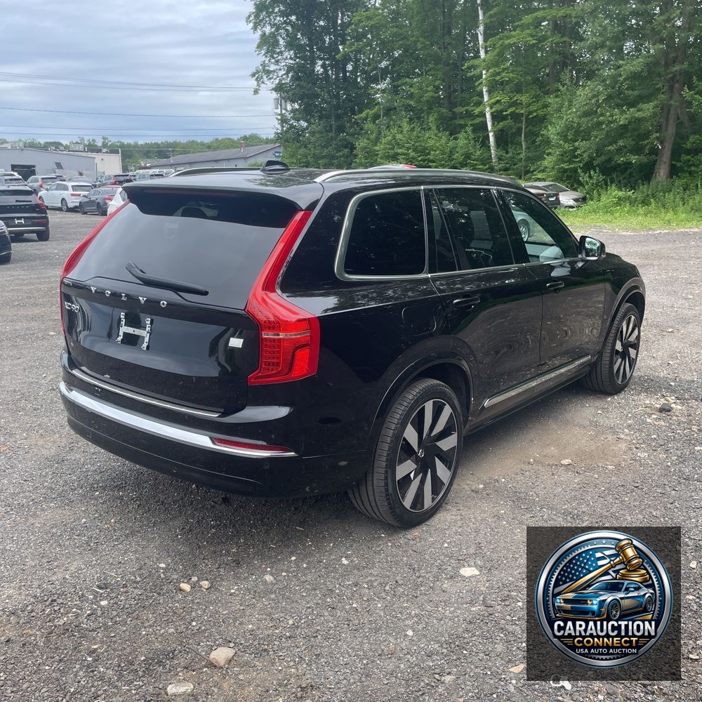 2024 Volvo XC90 T8 - Ultimate PHEV