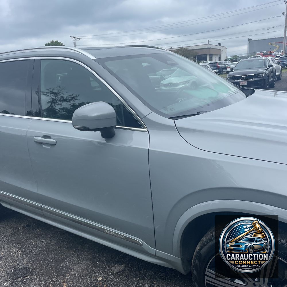 2024 Volvo XC90 T8 - Ultimate PHEV