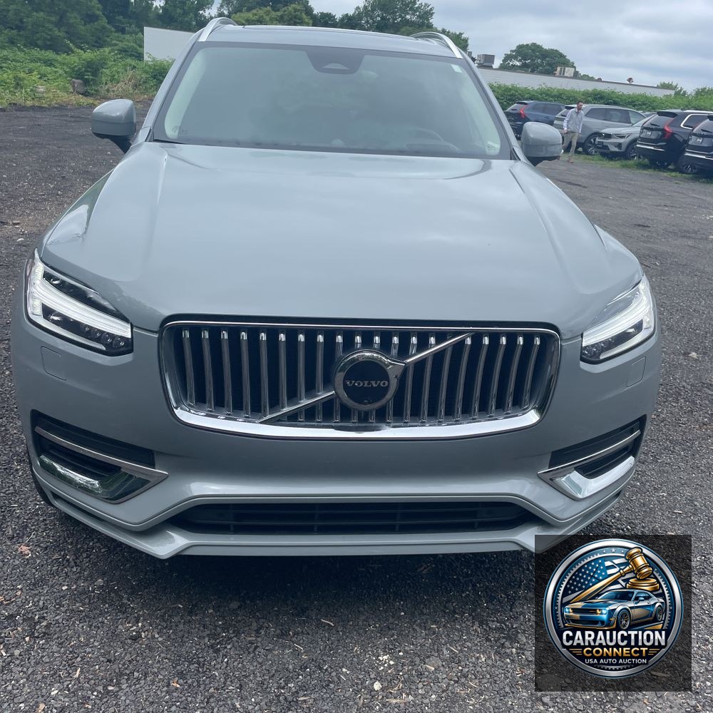 2024 Volvo XC90 T8 - Ultimate PHEV