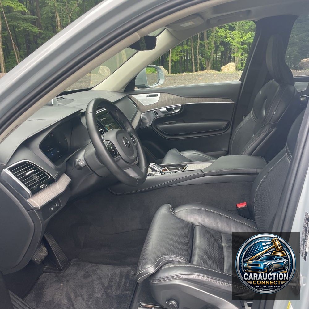 2024 Volvo XC90 T8 - Ultimate PHEV