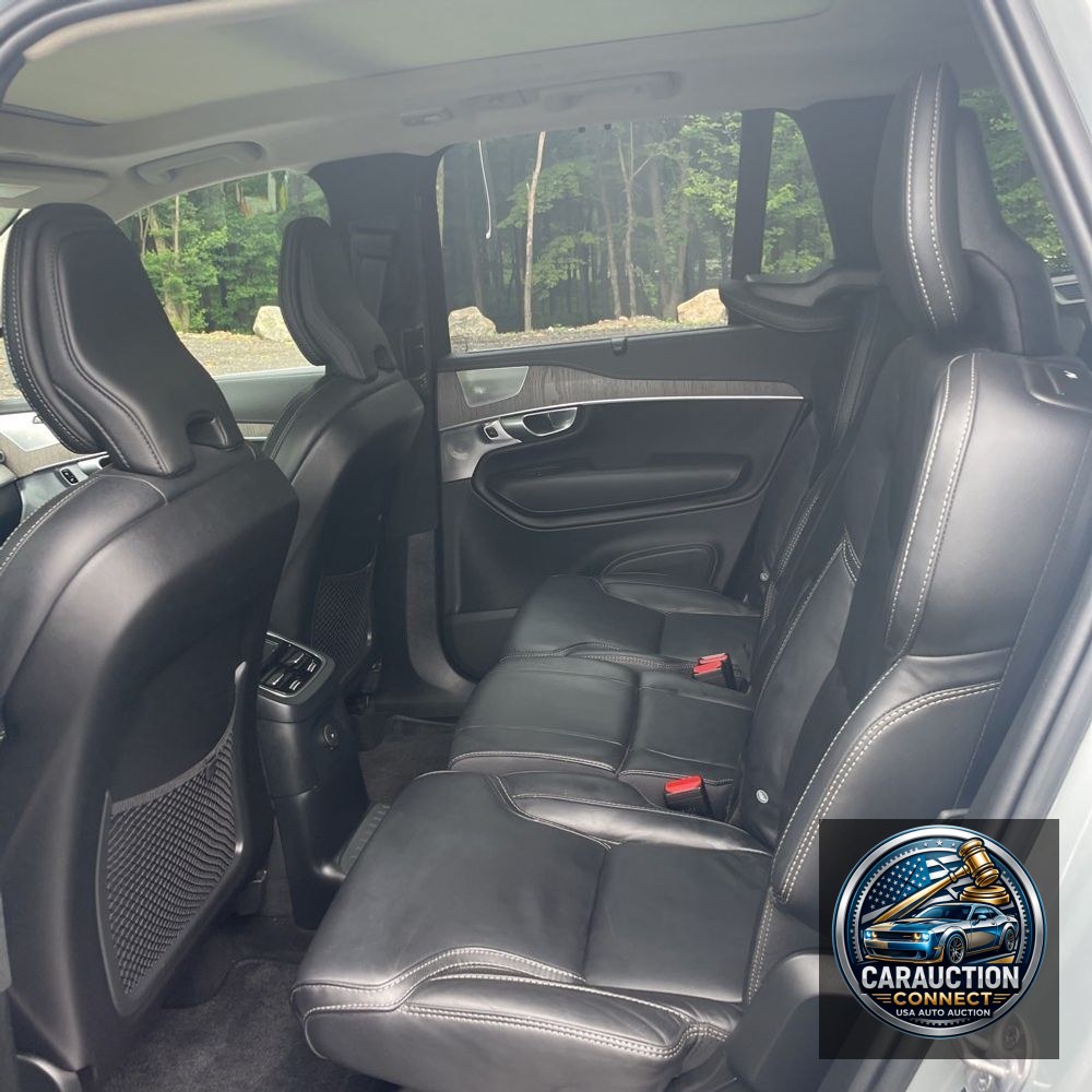 2024 Volvo XC90 T8 - Ultimate PHEV