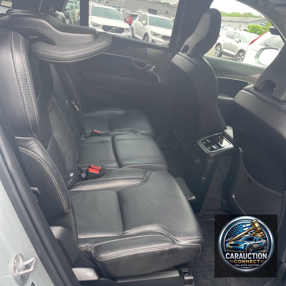 2024 Volvo XC90 T8 - Ultimate PHEV