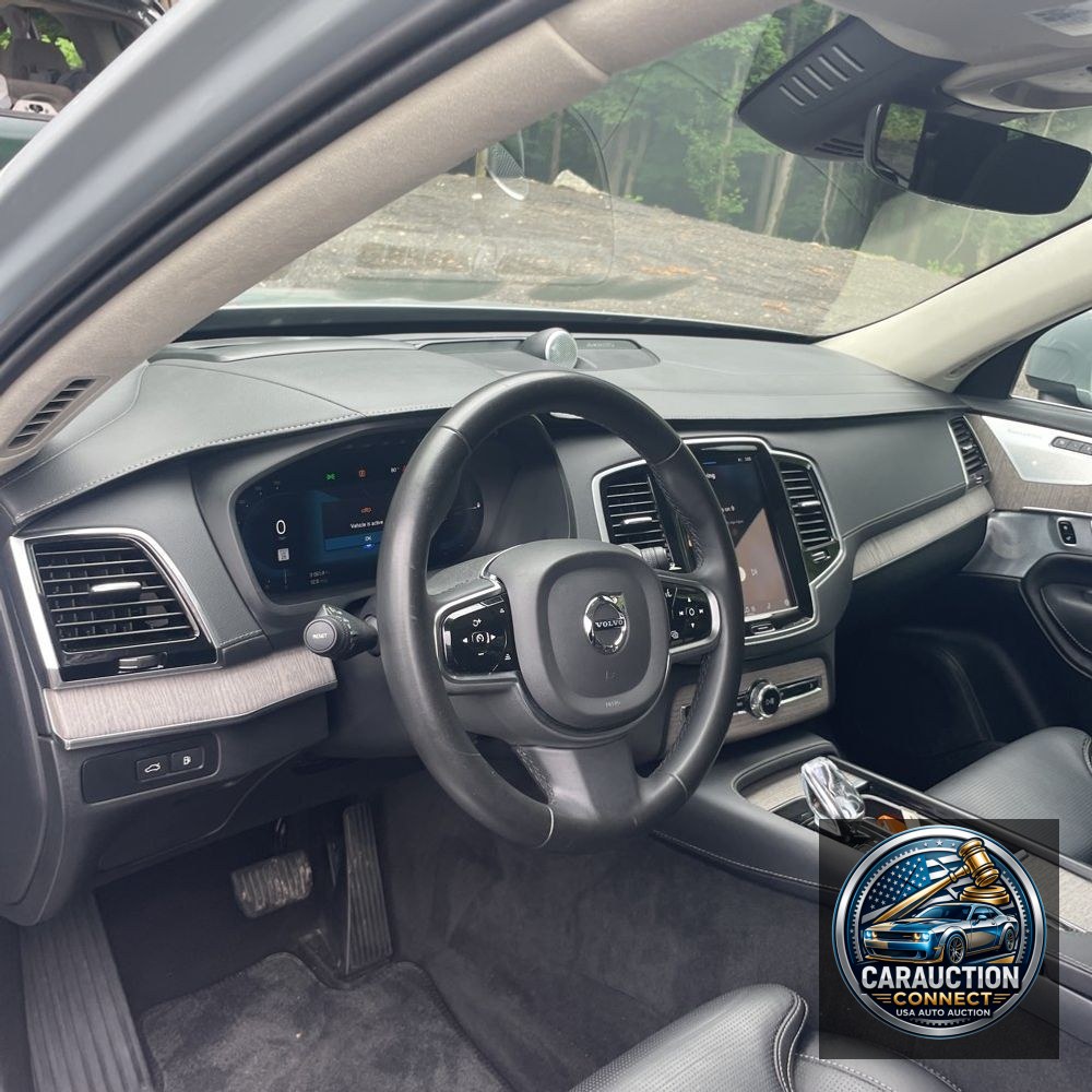 2024 Volvo XC90 T8 - Ultimate PHEV