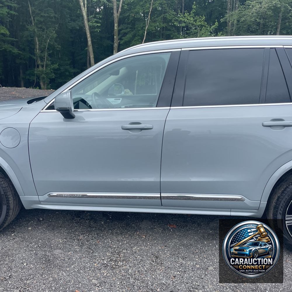 2024 Volvo XC90 T8 - Ultimate PHEV
