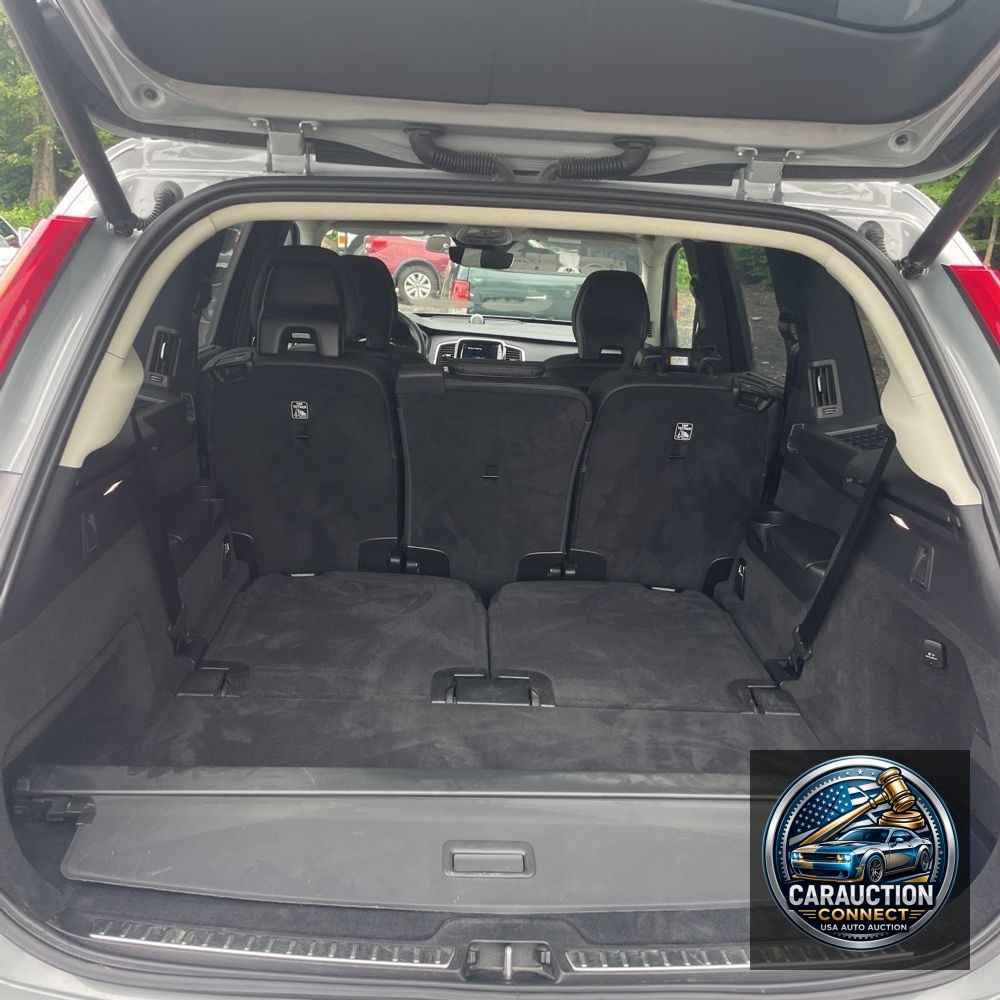 2024 Volvo XC90 T8 - Ultimate PHEV