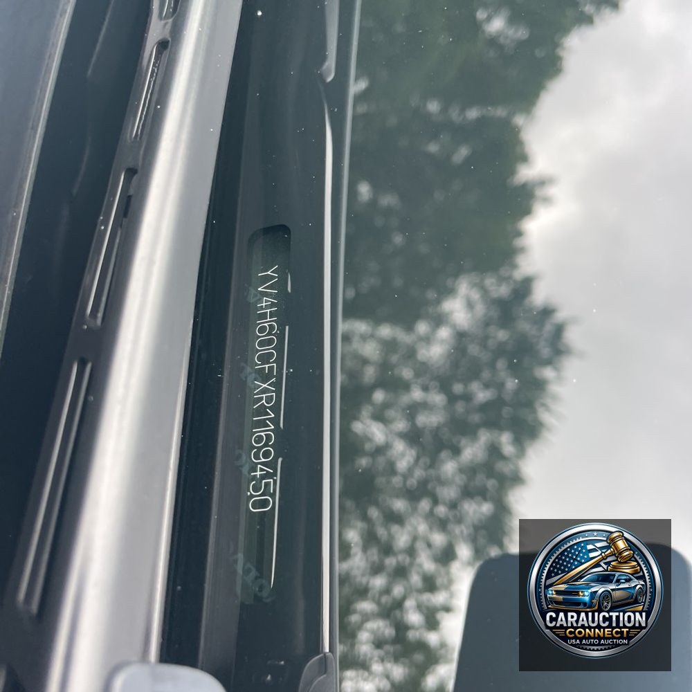 2024 Volvo XC90 T8 - Ultimate PHEV