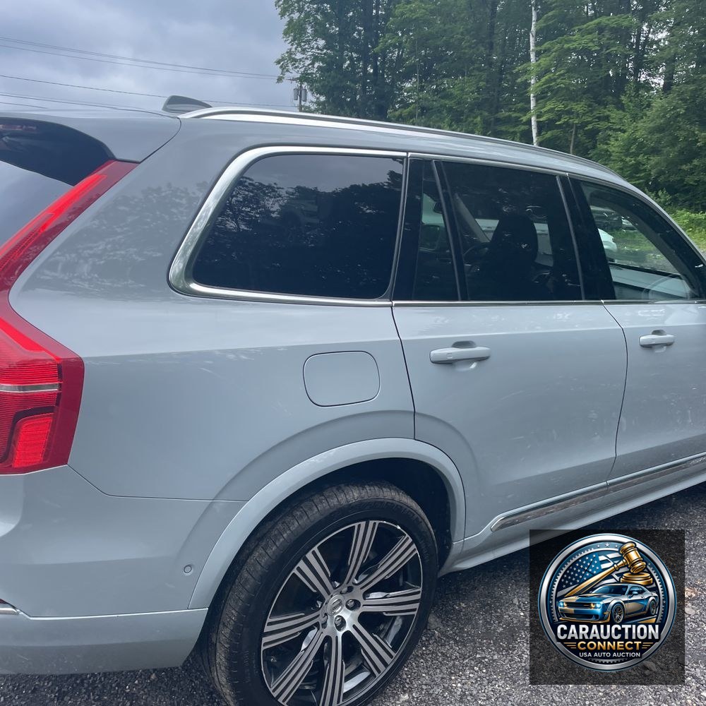 2024 Volvo XC90 T8 - Ultimate PHEV