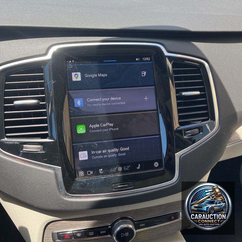 2023 Volvo XC90 T8 - Plus