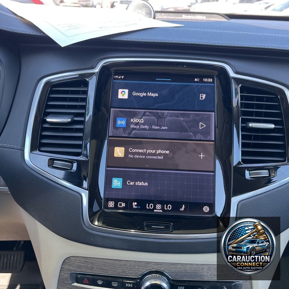 2023 Volvo XC90 T8 - Ultimate