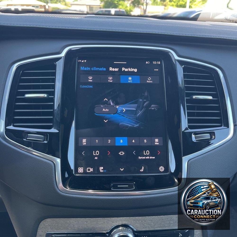 2023 Volvo XC90 T8 - Ultimate