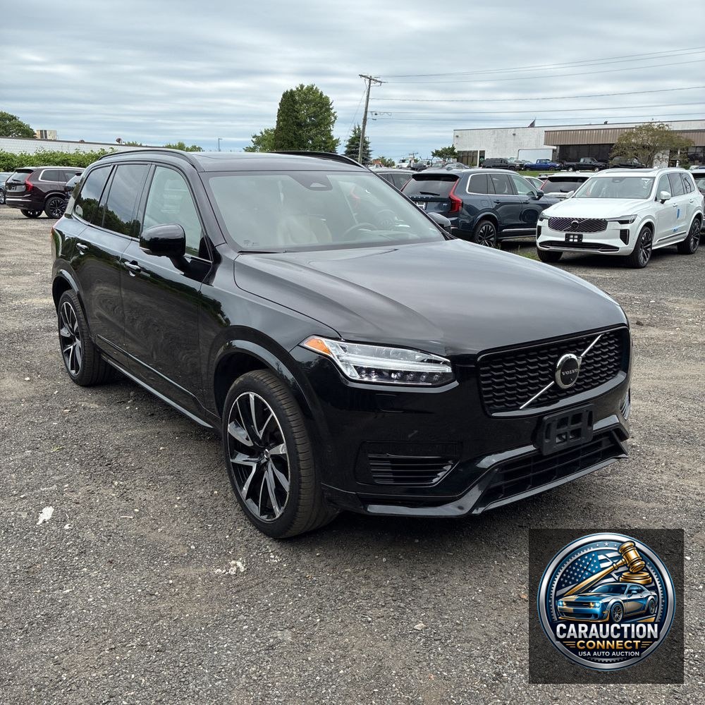 2023 Volvo XC90 T8 - Ultimate