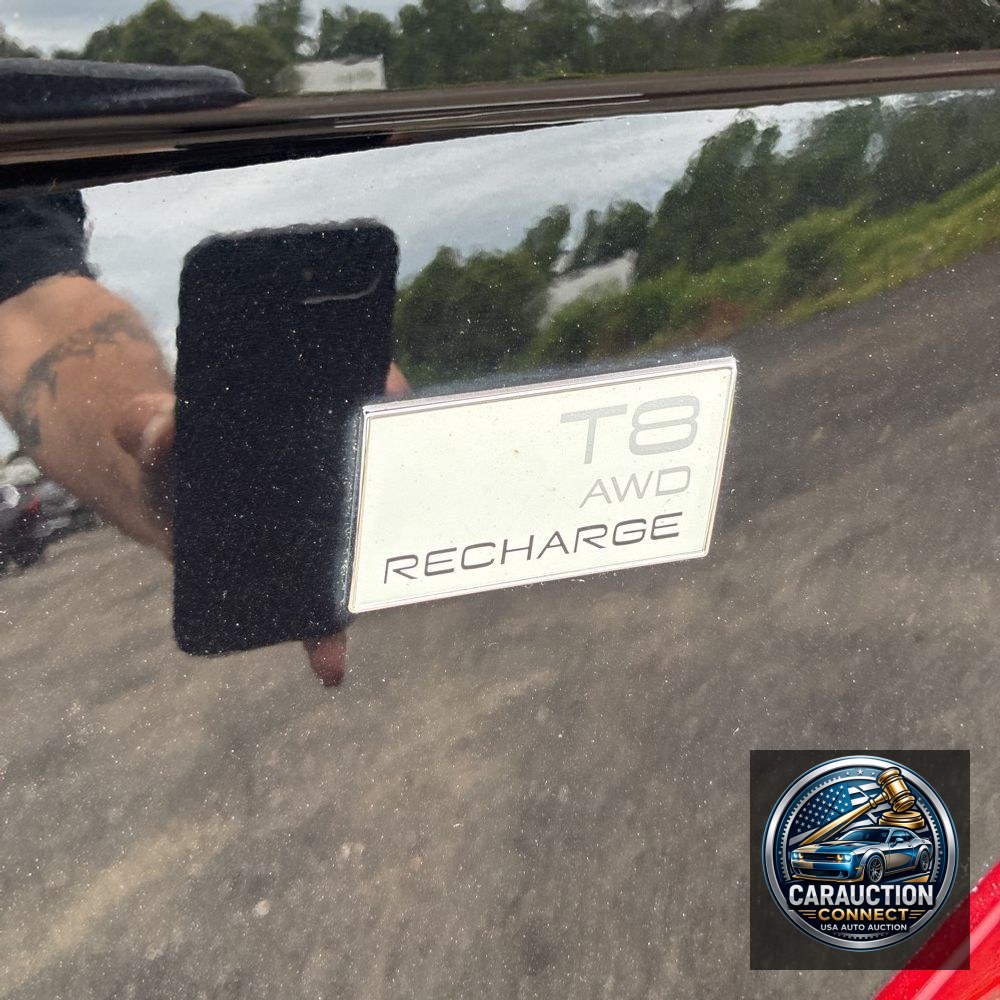 2023 Volvo XC90 T8 - Ultimate