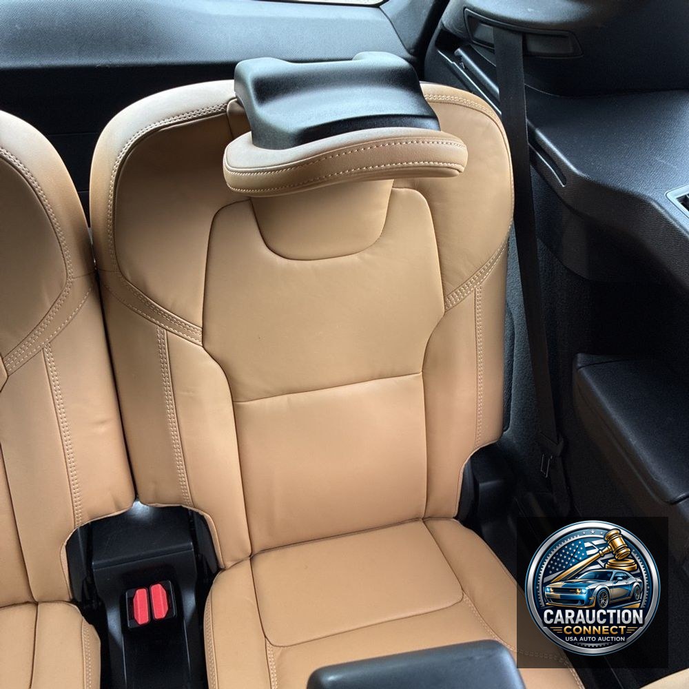 2023 Volvo XC90 T8 - Ultimate