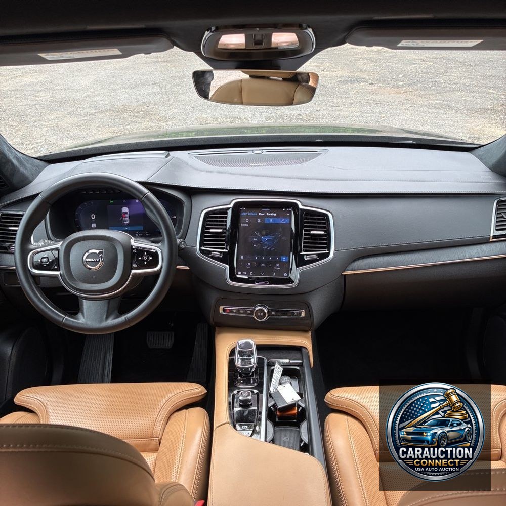 2023 Volvo XC90 T8 - Ultimate