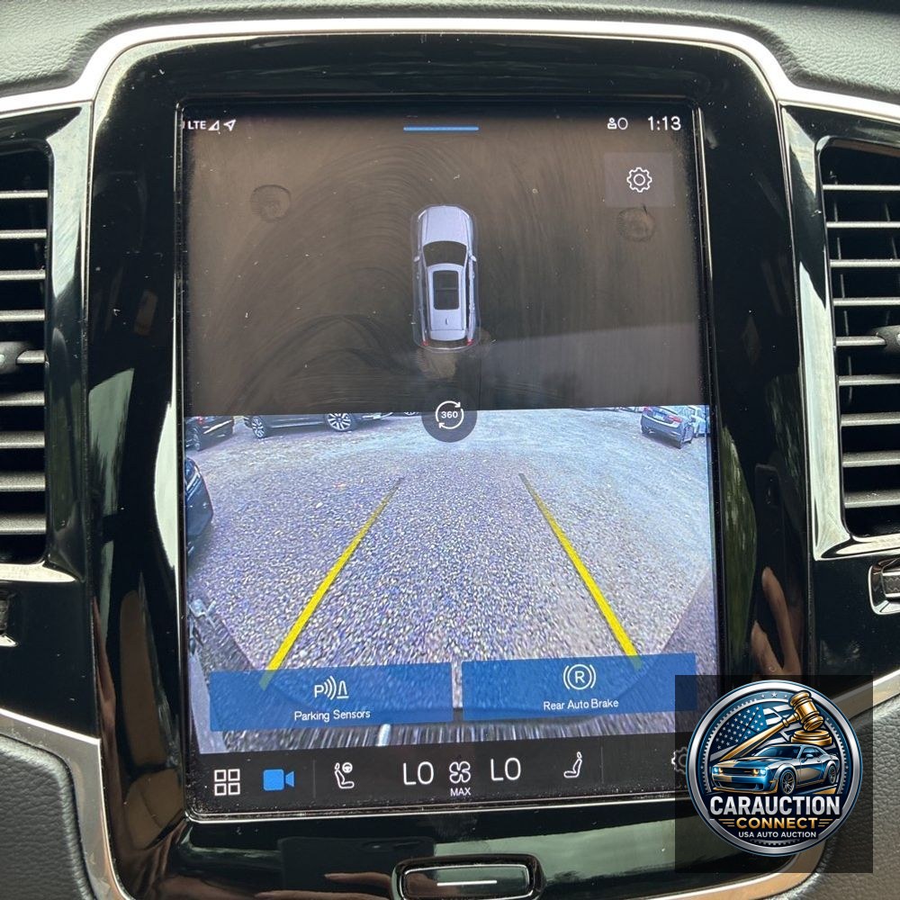 2023 Volvo XC90 T8 - Ultimate