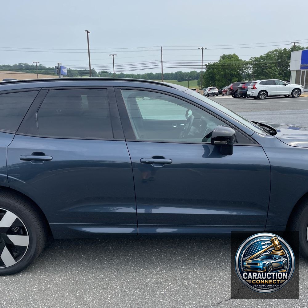 2024 Volvo XC60 T8 - Plus PHEV