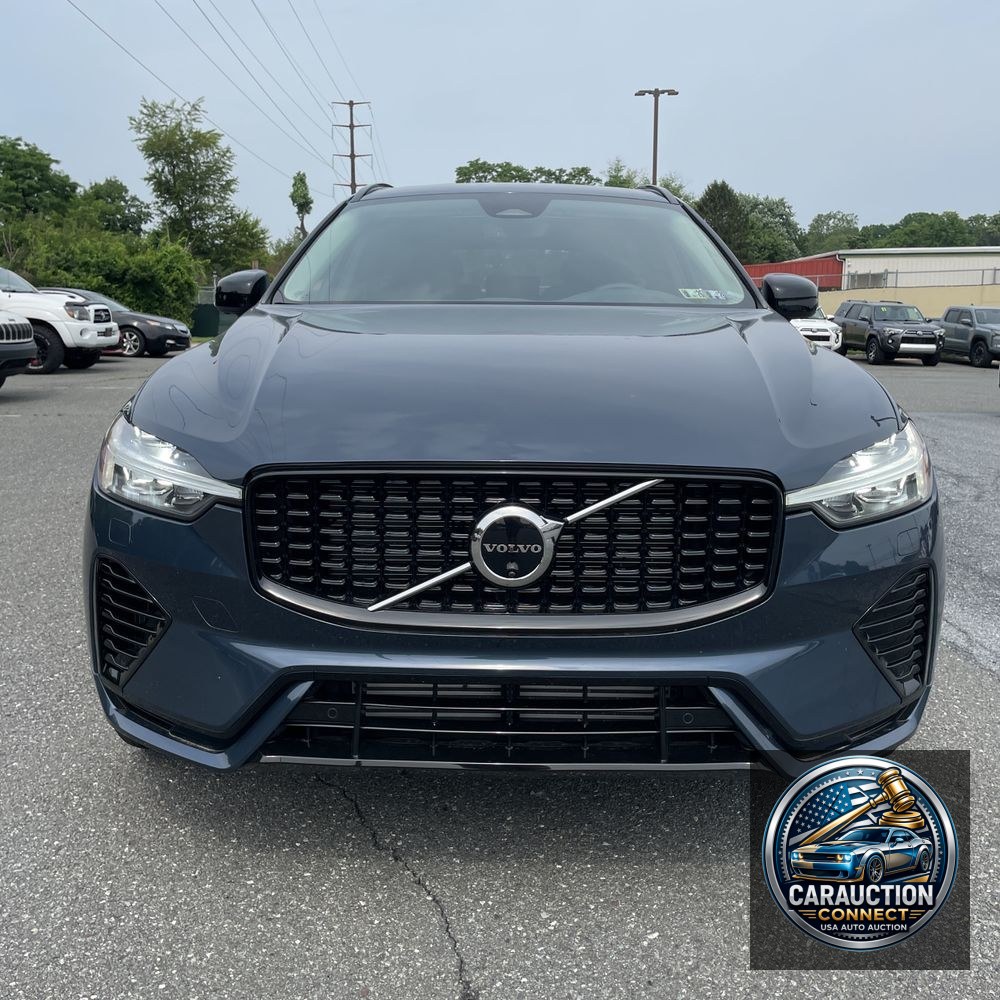 2024 Volvo XC60 T8 - Plus PHEV
