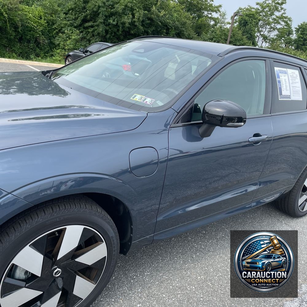 2024 Volvo XC60 T8 - Plus PHEV