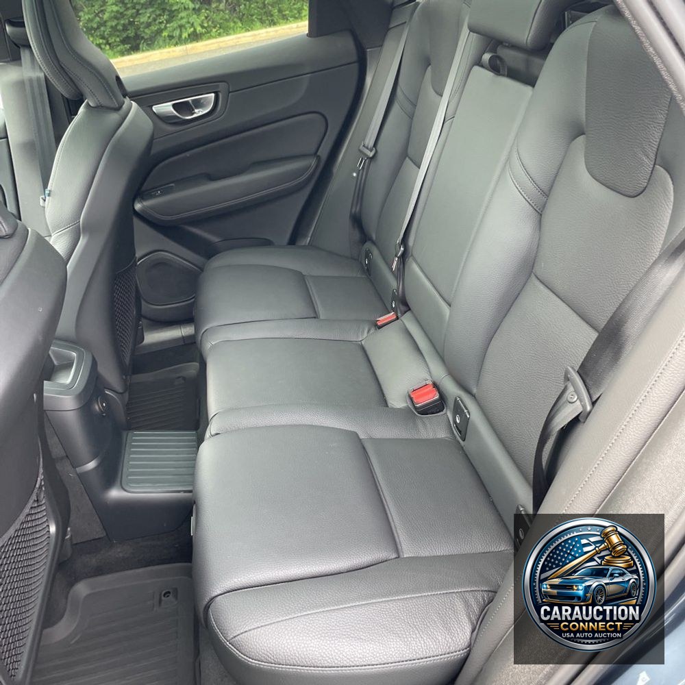 2024 Volvo XC60 T8 - Plus PHEV