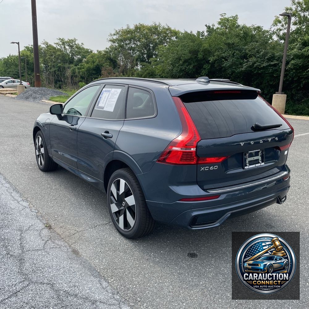 2024 Volvo XC60 T8 - Plus PHEV