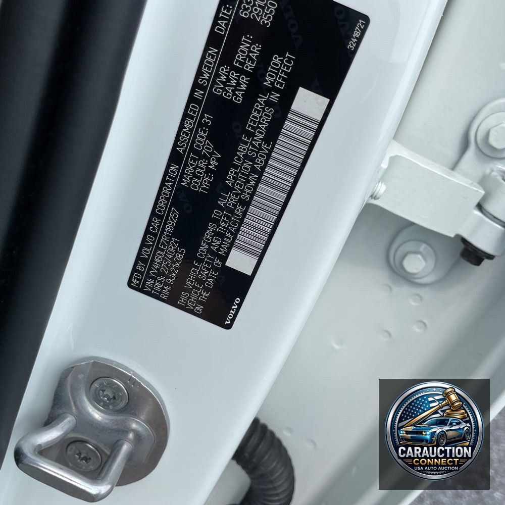 2024 Volvo XC90 T8 - Plus PHEV