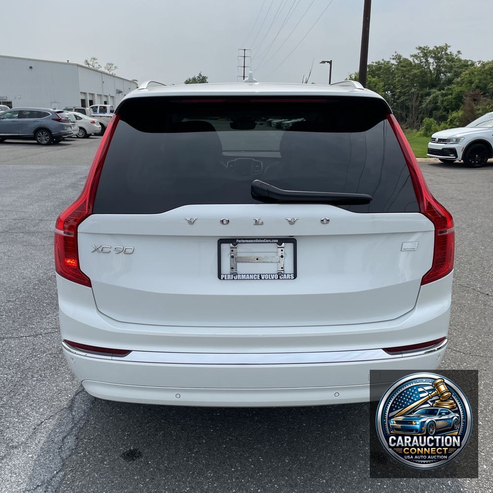 2024 Volvo XC90 T8 - Plus PHEV