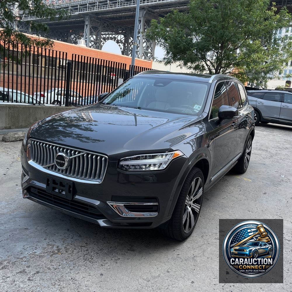 2024 Volvo XC90 T8 - Ultimate PHEV