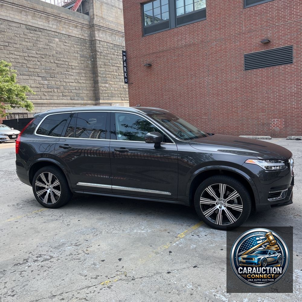 2024 Volvo XC90 T8 - Ultimate PHEV