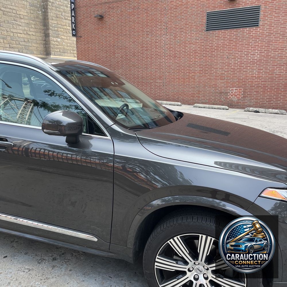 2024 Volvo XC90 T8 - Ultimate PHEV