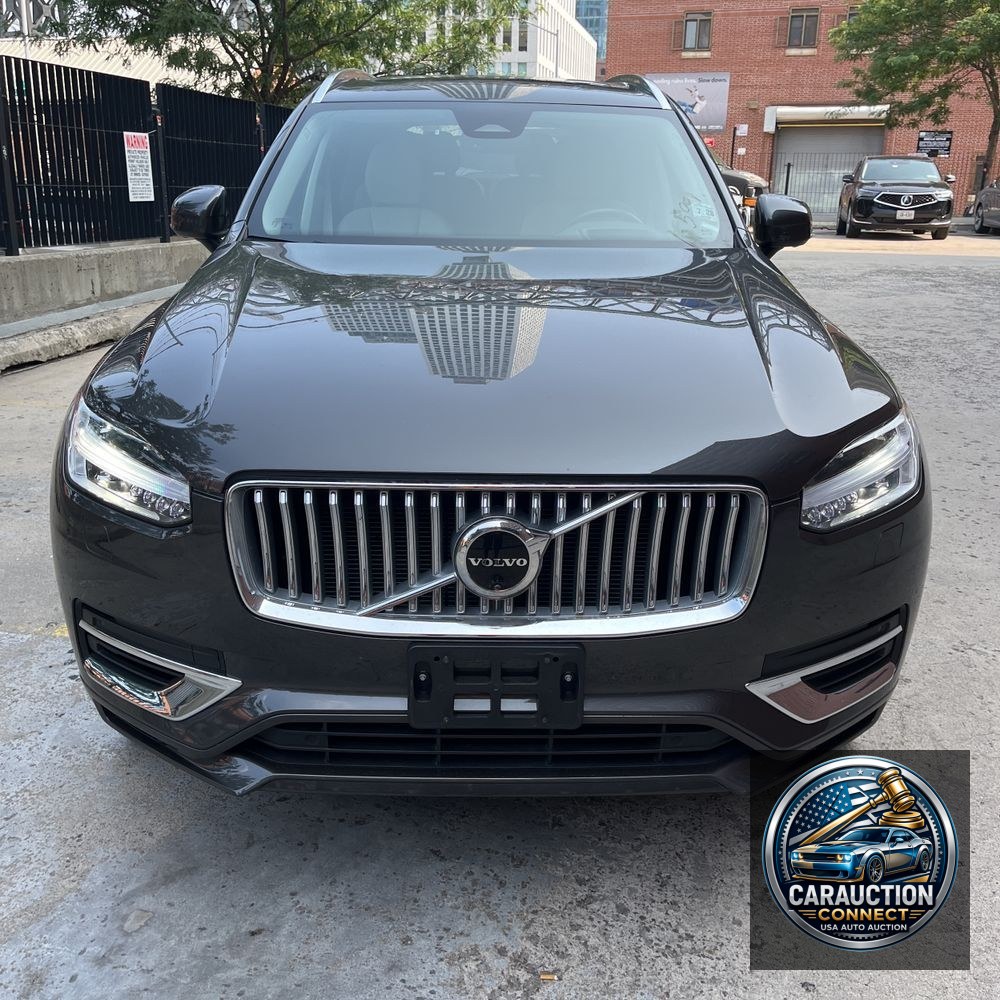 2024 Volvo XC90 T8 - Ultimate PHEV