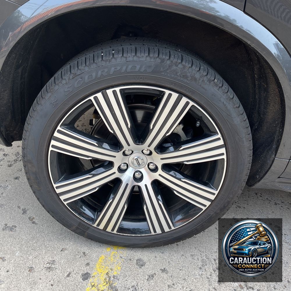 2024 Volvo XC90 T8 - Ultimate PHEV