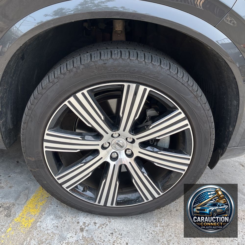 2024 Volvo XC90 T8 - Ultimate PHEV
