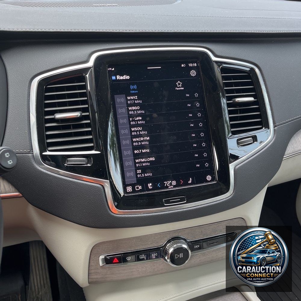2024 Volvo XC90 T8 - Ultimate PHEV