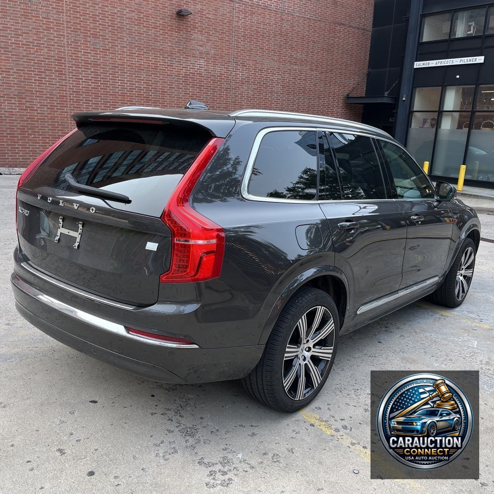 2024 Volvo XC90 T8 - Ultimate PHEV