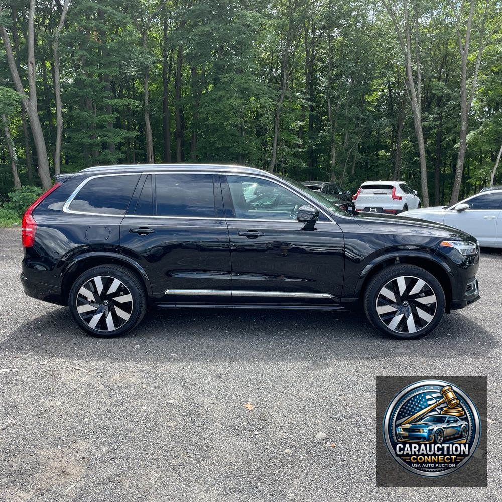 2024 Volvo XC90 T8 - Ultimate PHEV