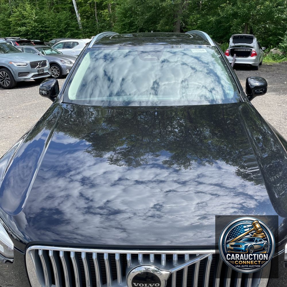 2024 Volvo XC90 T8 - Ultimate PHEV