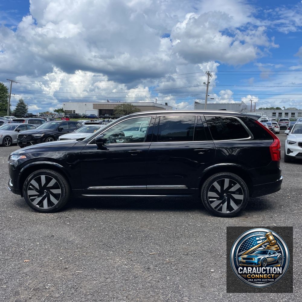 2024 Volvo XC90 T8 - Ultimate PHEV