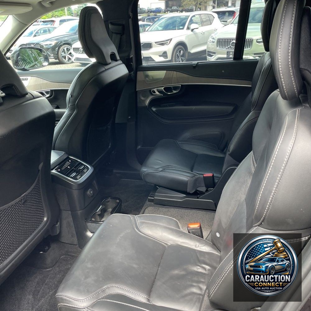 2024 Volvo XC90 T8 - Ultimate PHEV