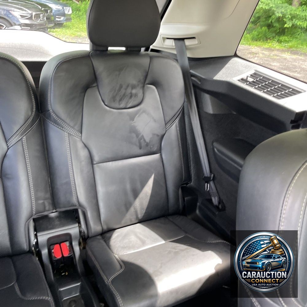 2024 Volvo XC90 T8 - Ultimate PHEV