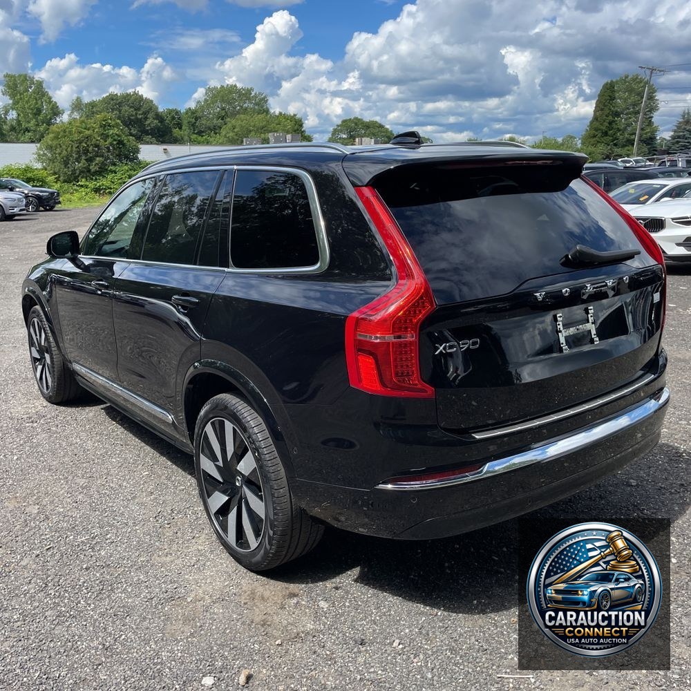 2024 Volvo XC90 T8 - Ultimate PHEV